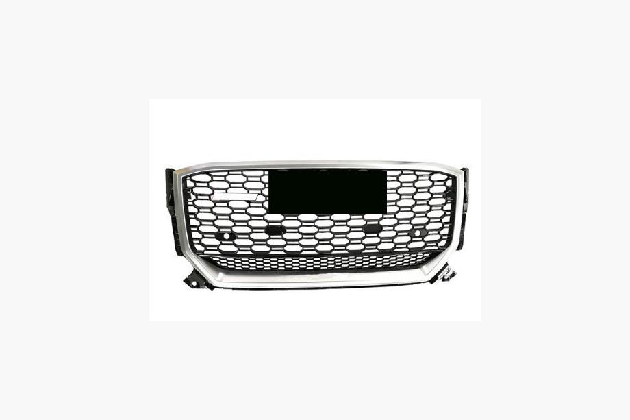 Audi Q2 2016- Front Grille RSQ-Style (2016-2024, Black with Chrome) Image