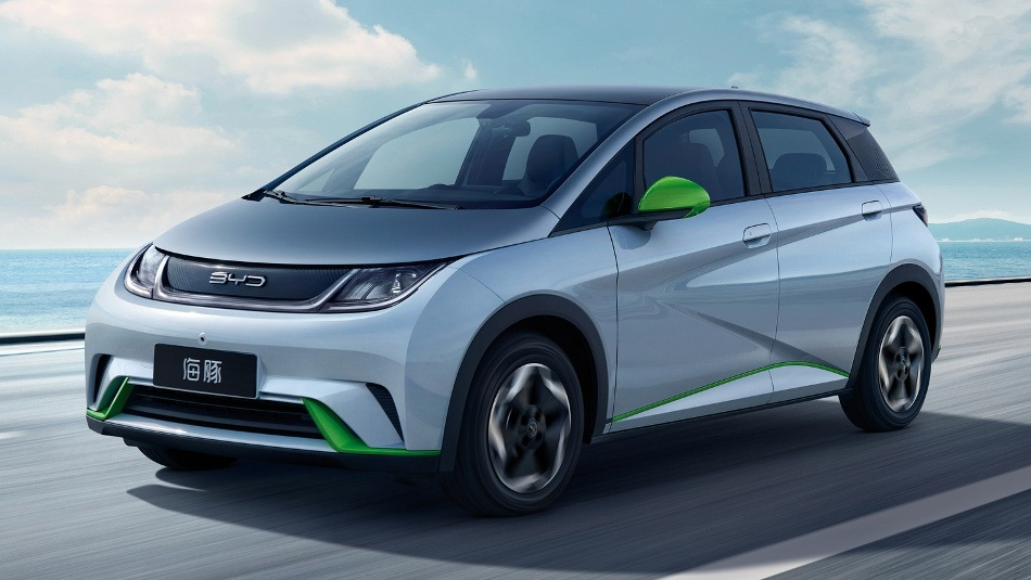 BYD Dolphin 2024: review of a compact electric car