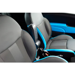 Armrest (into cup holder) photo 4