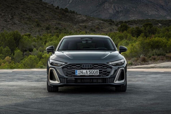 Review of the third-generation Audi A5 2024 liftback