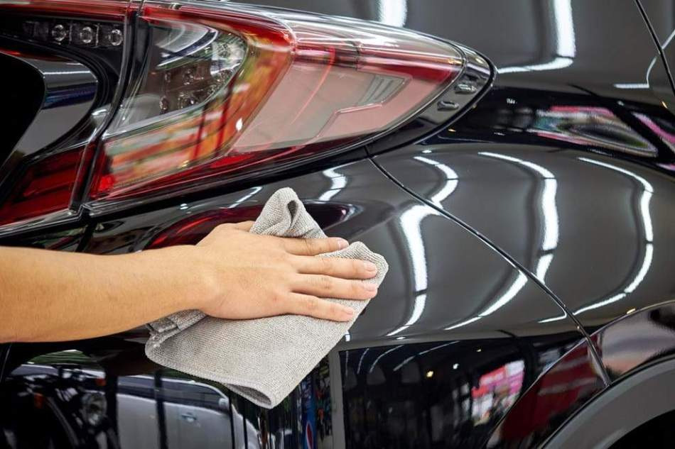 How to choose a car body polish?