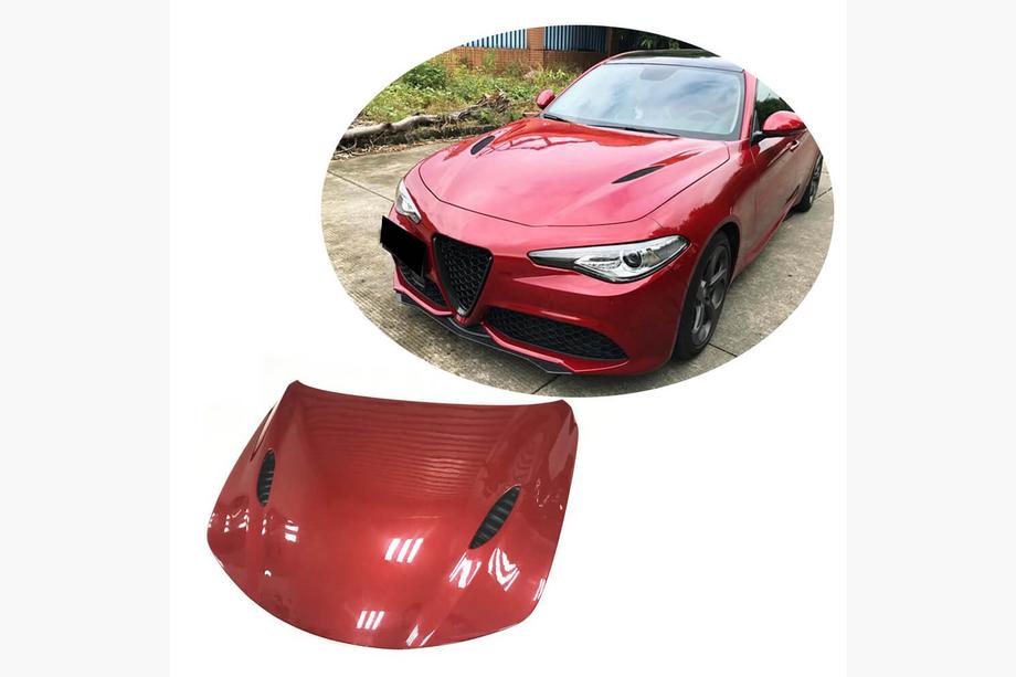 Alfa Romeo Giulia 2016-2022 Hood V2 (Carbon) Image