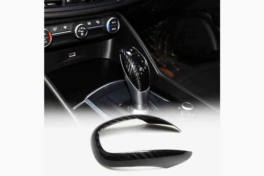 Alfa Romeo Giulia 2016-2022 Gear Shift Knob Cover (Dry Carbon) Photo 1