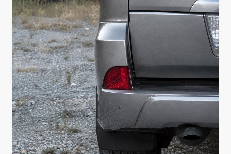 Lexus LX570/450d 2008-2022 Rear reflector lights (2015-2022, standard) Photo 2