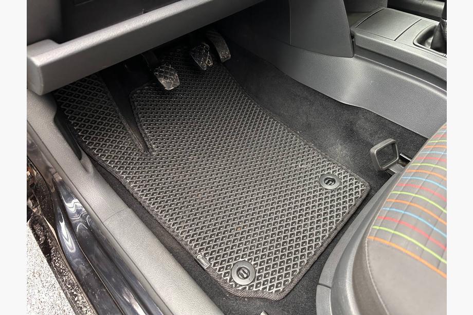 Volkswagen Polo 2001-2009 EVA Floor Mats (HB, 3/5-Door, Black) Image