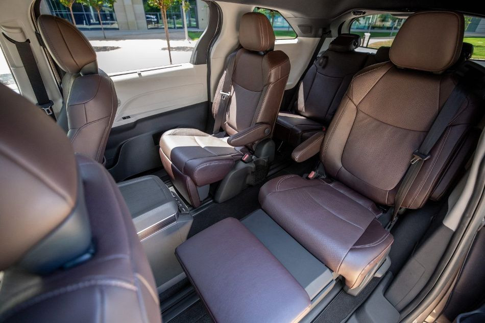 Comfort on wheels: what determines comfort in a minivan and minibus?