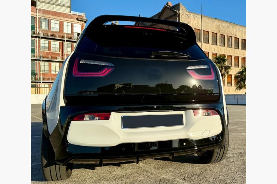 BMW I3 2013-2022 Rear Bumper Diffuser (Carbon) Photo 7