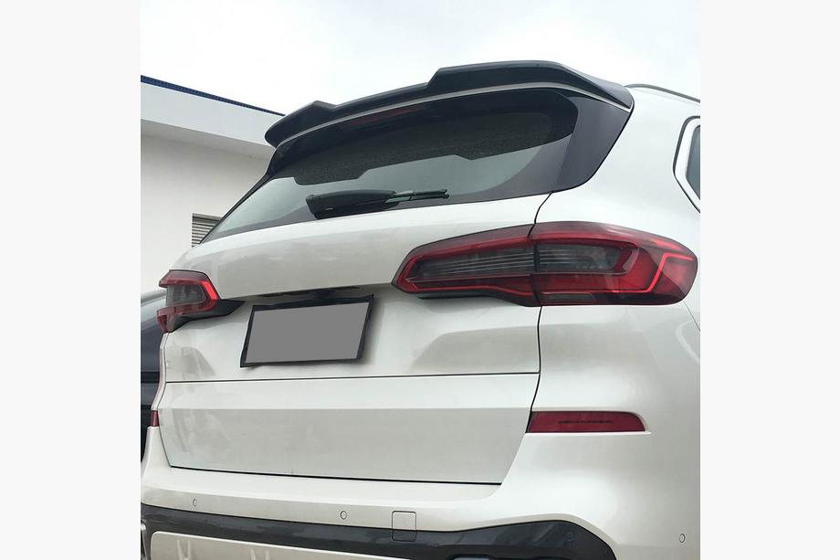 BMW X5 G05 2019–2026 Rear Window Spoiler V1 (Real Carbon) Image