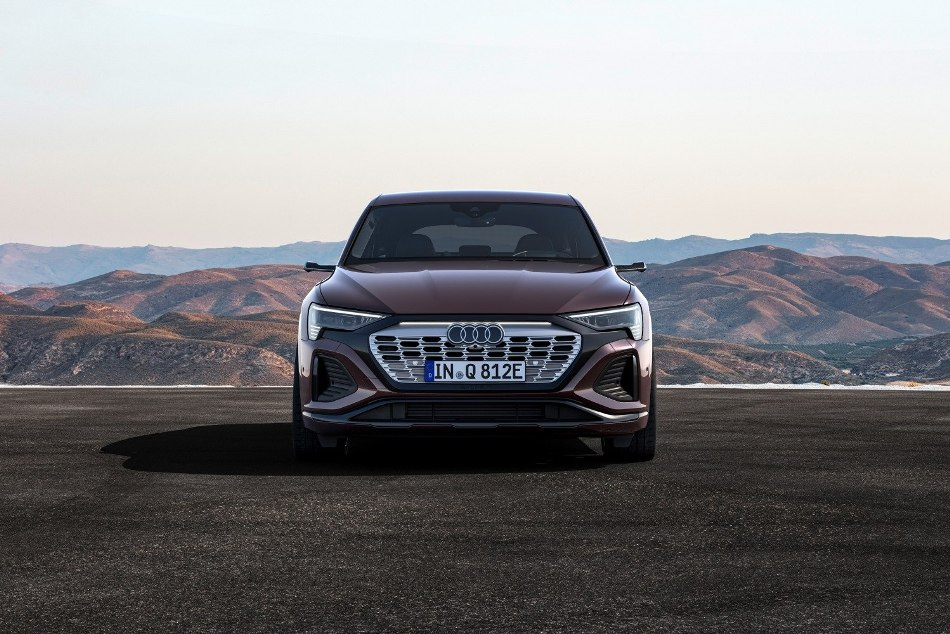 Review of the premium coupe-like crossover Audi Q8 e-tron Sportback