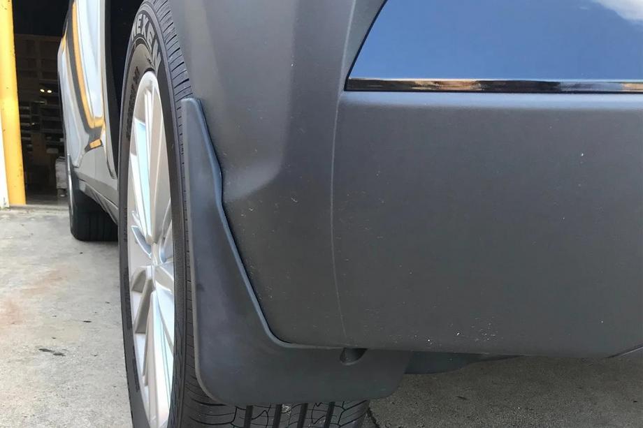 Hyundai Kona 2017-2023 Premium Mud Flaps (4 pcs, for petrol cars) Image