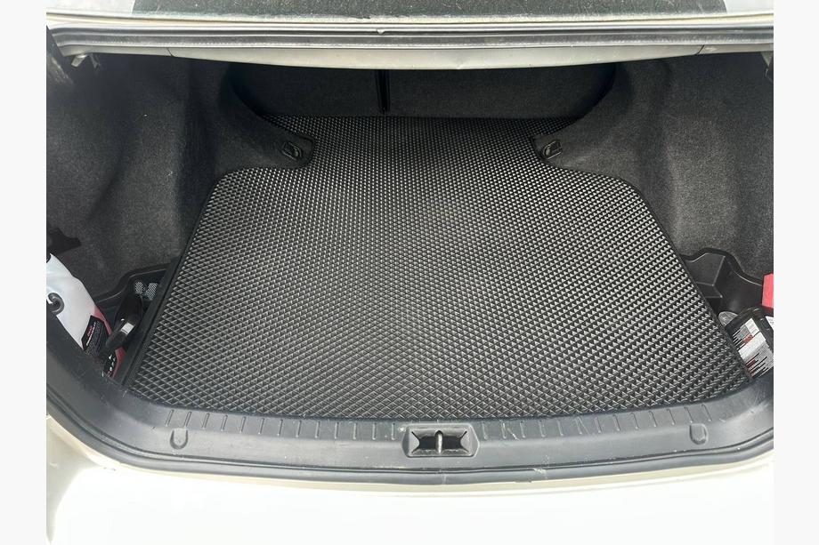Toyota Avensis 2003-2009 Trunk Mat (SD, Black) Image