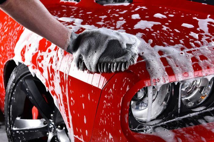 How to choose a car shampoo for hand washing: tips and recommendations