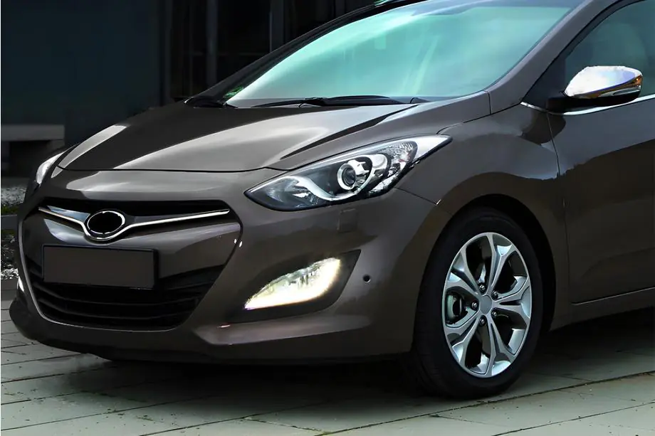 Hyundai I-30 2012-2017 Grille Trim STYLE Stainless Steel Image