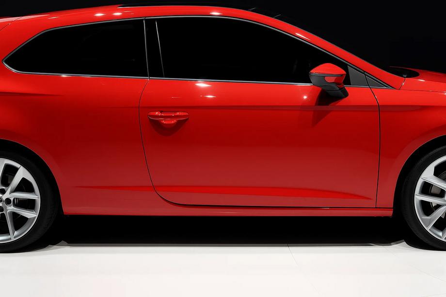 Seat Leon 2013-2020 Side window trim stainless steel (3-door, 6pcs) Image
