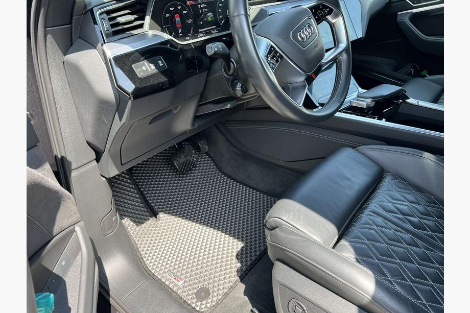 Audi e-Tron 2018-2022 EVA Floor Mats (Gray) Image