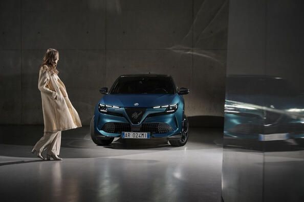 Alfa Romeo Junior Hybrid: crossover review