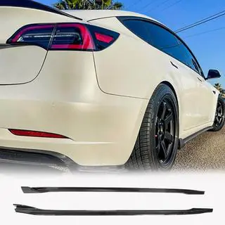 Door Sill Covers V2 (2017-2023, Carbon) photo 1
