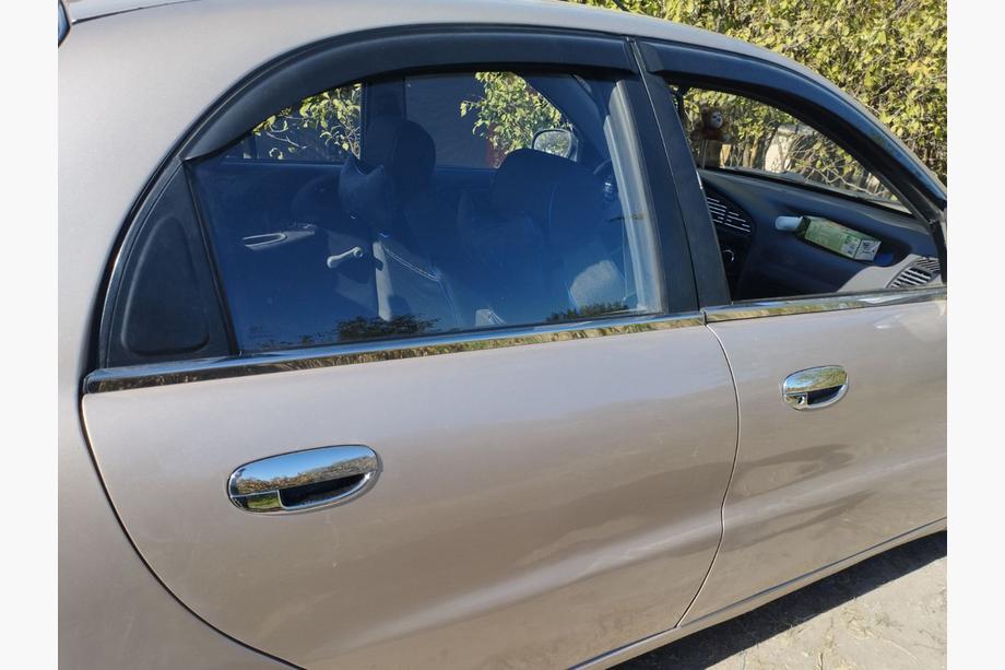 Chevrolet Lanos 1998–2017 Window Trim Stainless Steel (4 pcs) Image