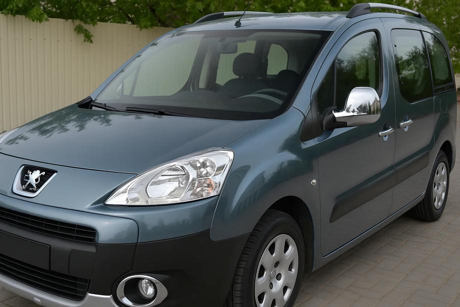 Peugeot Partner Tepee 2008-2018 Mirror Covers 2008-2012 (2 pcs, Stainless Steel) Photo 1