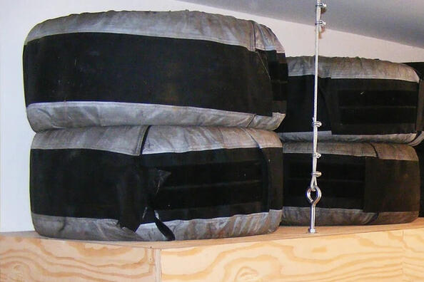 How to properly store tires at home?