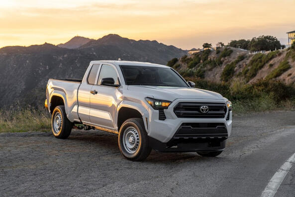 Review of the fourth generation Toyota Tacoma XtraCab