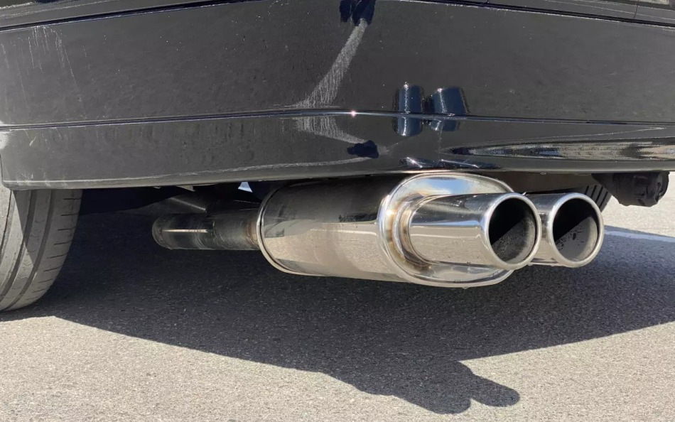Stainless steel exhaust: pros and cons