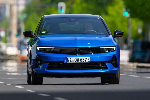 Opel Astra L Electric 2023: electric car review
