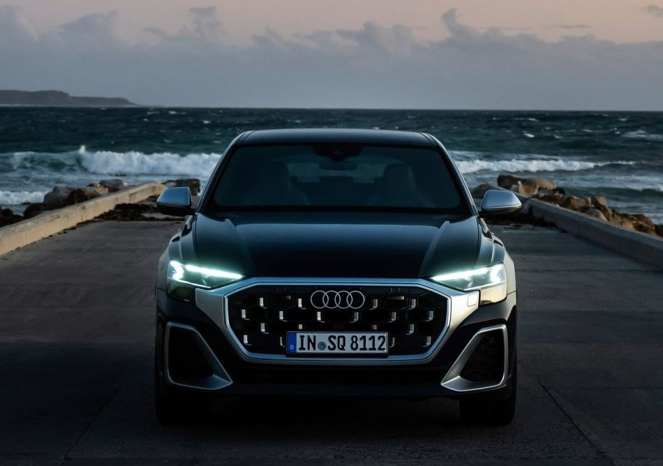 Audi SQ8: review of the sports cross-coupe