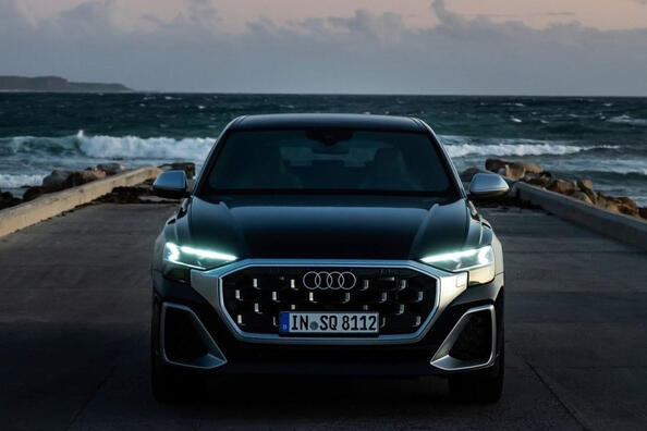 Audi SQ8: review of the sports cross-coupe