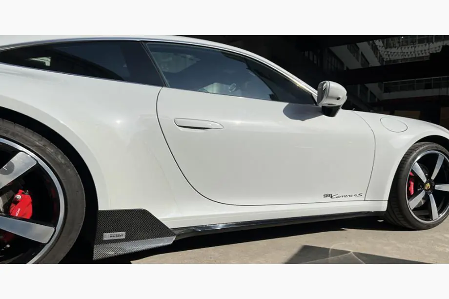 Porsche 911 (992) 2018– Side Skirts Image