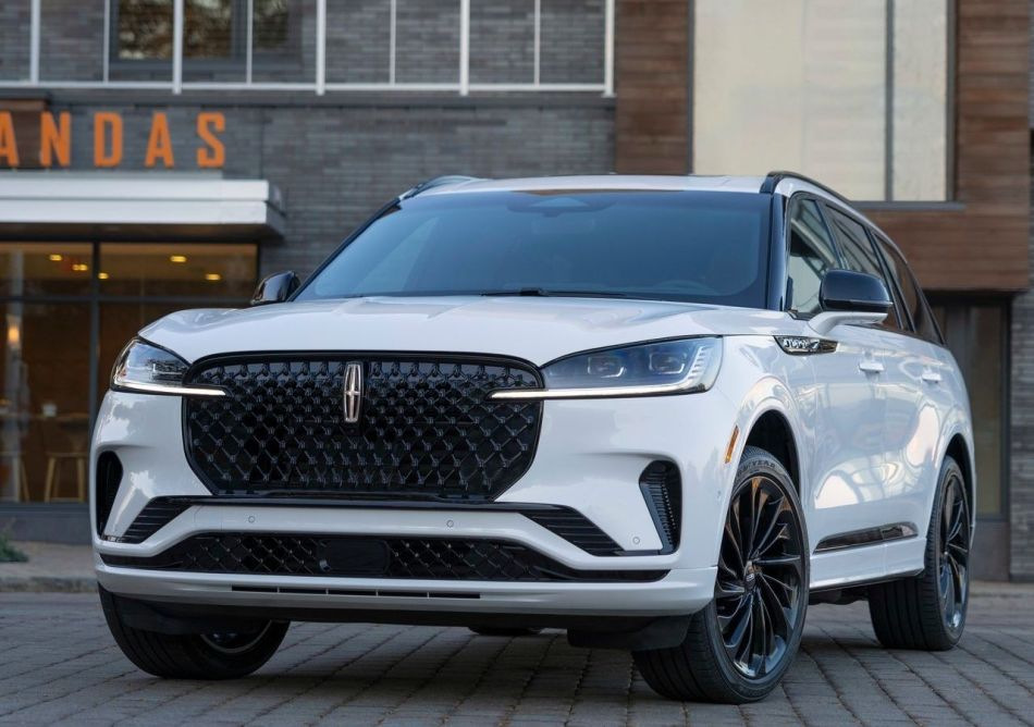 Updated Lincoln Aviator: overview of features, trim levels and design