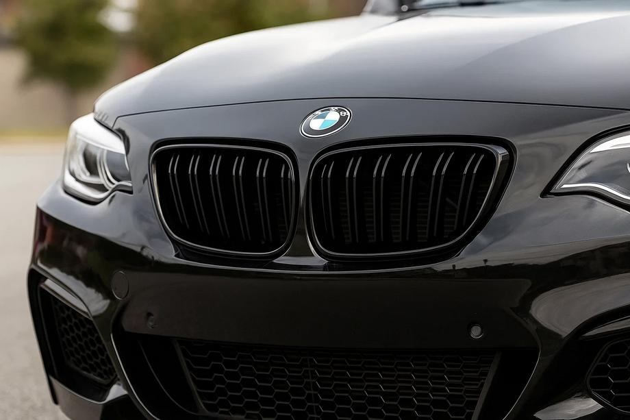 BMW 2 Series F22/F23 2014-2021 Kidneys M-Look (Gloss Black) Image