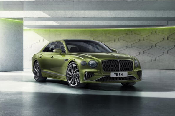 Review of the 2025 Bentley Flying Spur luxury sedan