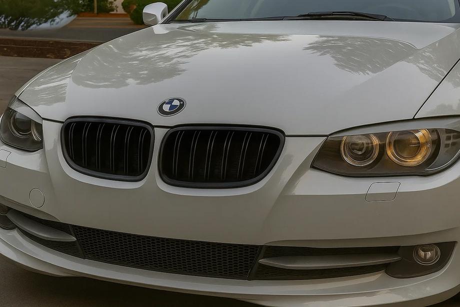 BMW 3 Series E92/E93 2006–2013 M-Look Kidney Grilles (for 2010-2013, Matte Black) Image