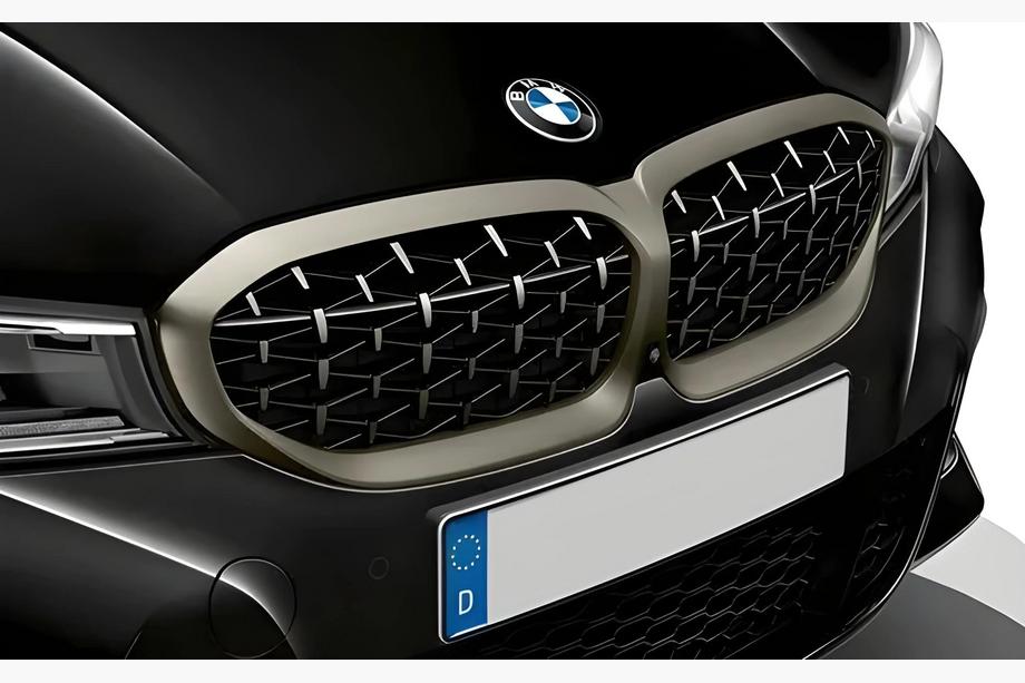 BMW 3 Series G20/G21 2018- Diamond Silver Kidney Grilles (2018-2022, matte chrome trim) Image