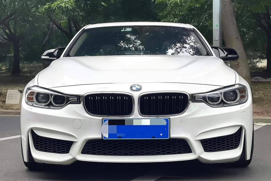 BMW 4 Series F32/F33/F36 2012-2020 Kidneys M-Look (Gloss Black with Chrome Trim) Image