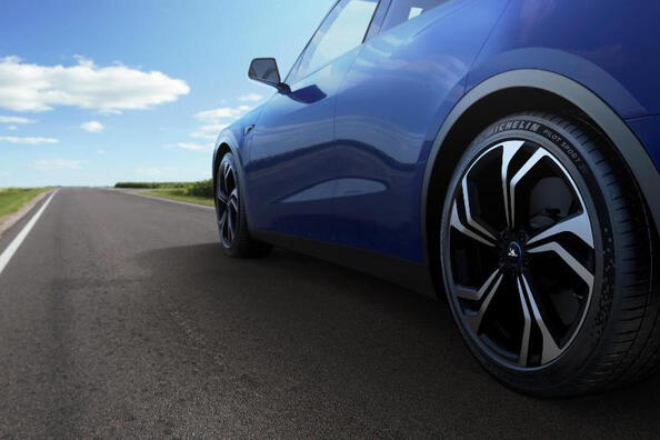 Low-profile tires: style versus comfort?