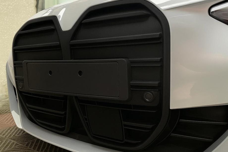 BMW 4 Series G22/23/26 2020- CS-Style Kidney Grilles (for I4 G26, 2022+, Matte Black) Image