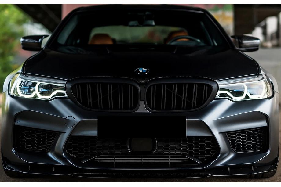 BMW 5 Series G30/G31 2017–2023 Kidney Grilles M-Look (2017-2020, Matte Black) Image