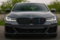 BMW 5 Series G30/G31 2017–2023 Kidney Grille 1 Bar (2021+, M-Color) photo 1