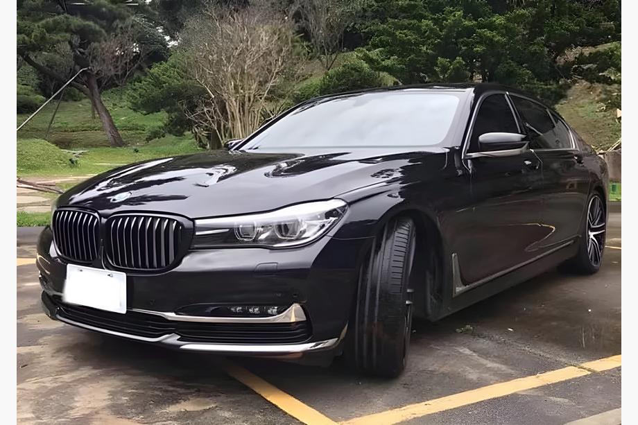 BMW 7 Series G11/G12 2015-2022 Kidney Grilles 1 Bar (2016-2019, Gloss Black) Photo 2