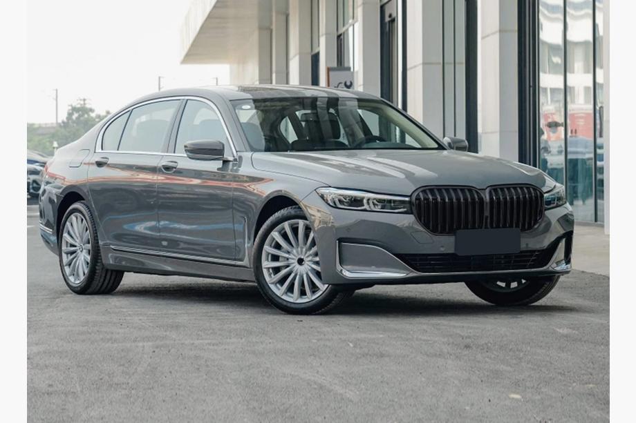 BMW 7 Series G11/G12 2015-2022 Kidney Grilles 1 Bar (2019-2022, Gloss Black) Photo 1