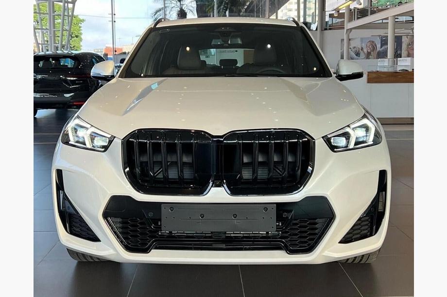 BMW X1/iX1 (U11) 2022- Kidney Grille 1 Bar (Gloss Black) Image