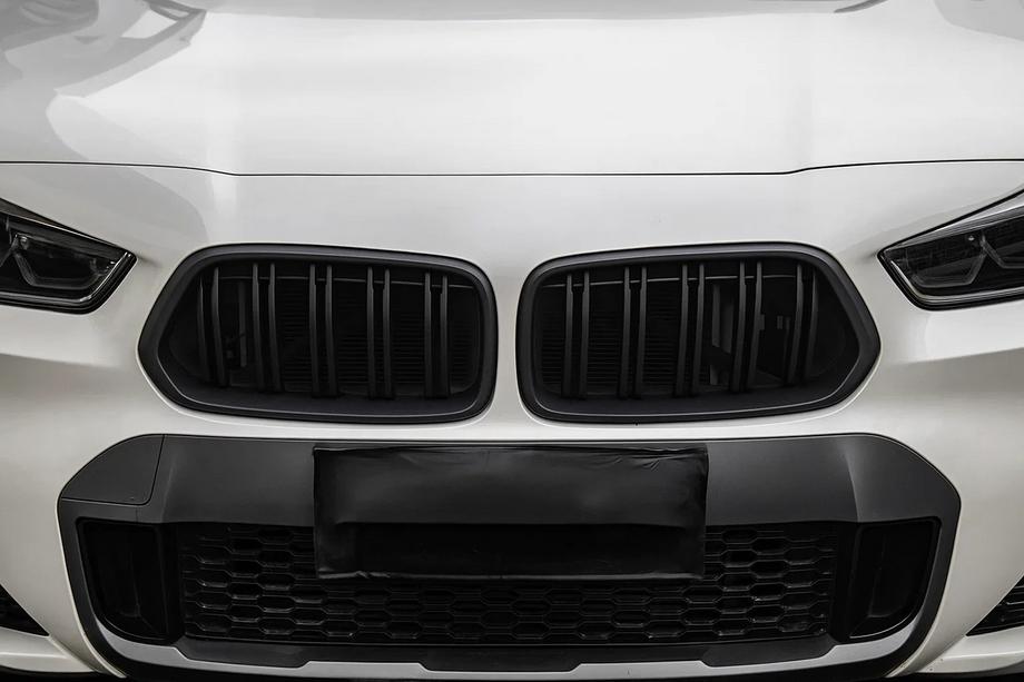 BMW X2 F39 2018-2023 Kidneys M-Look (black matte) Image