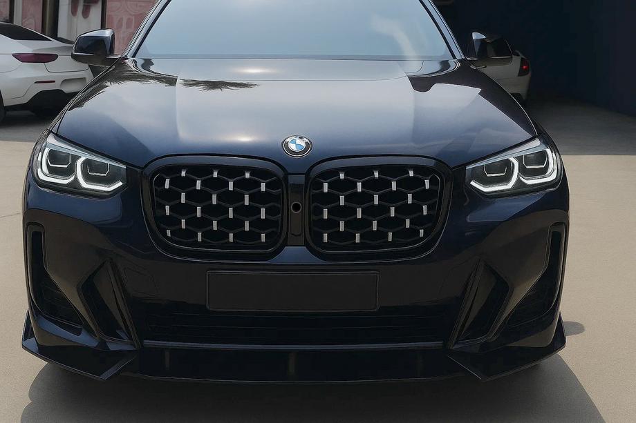 BMW X3 G01 2018- Diamond Silver Kidney Grilles (2021+, black trim) Image