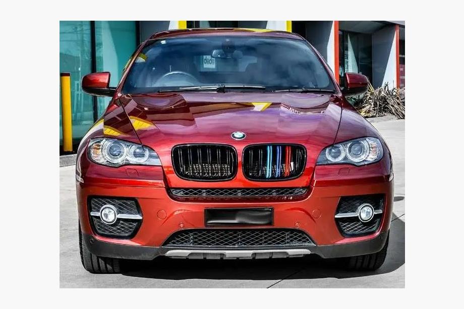 BMW X6 E71 2008–2014 Kidney Grilles M-Look (M-Color) Image