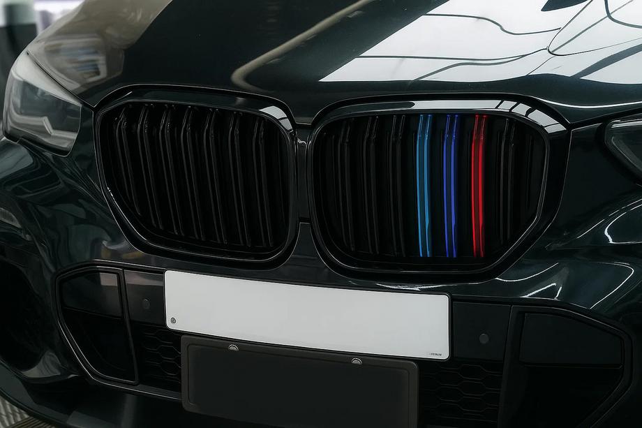 BMW X5 G05 2019–2026 Kidney Grilles M-Look (2019-2022, M-Color) Image