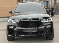 BMW X7 G07 2019- Kidneys M-Look (2019-2022, Gloss Black) photo 1