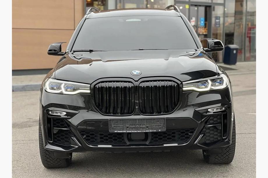 BMW X7 G07 2019- Kidneys M-Look (2019-2022, Gloss Black) Image
