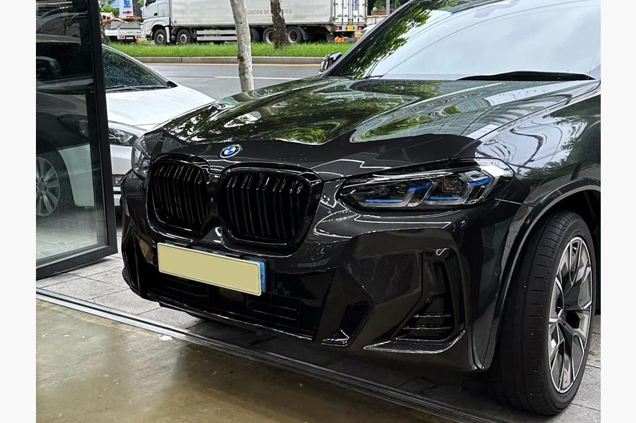 BMW X3 G01 2018- M-Look Kidney Grilles (for G08i, gloss black) Image